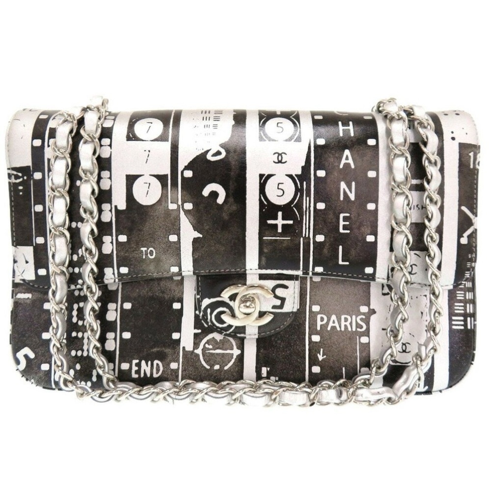 Chanel Monochrome Graphic Shoulder Bag